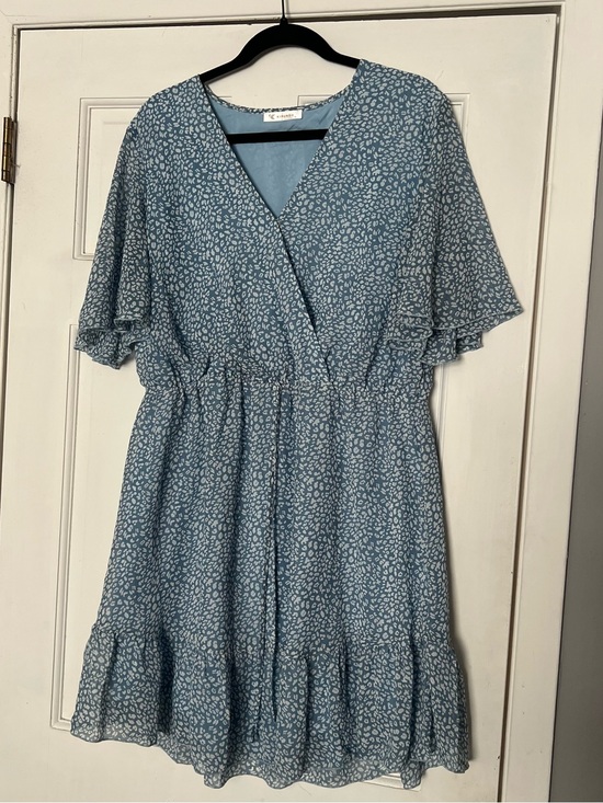 Dresses & Skirts - Light Blue Floral Wrap Short Dress